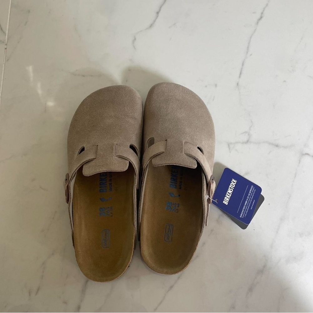 Birkenstock Taupe Boston Clogs size 7 Birkenstock Light Brown Suede Clogs